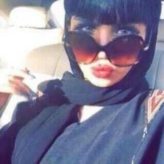 وش موقفك لو قلت لك عقب مٱ غبت
غيرك .. لقٱني : فرصتھ / واغتنمني بنت دلع واصل