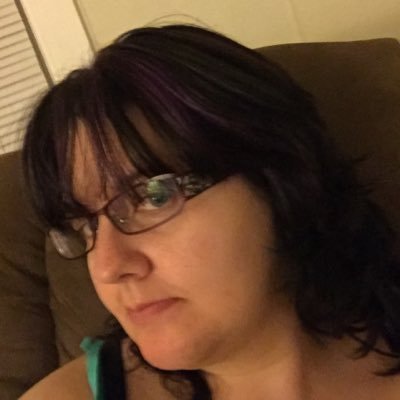 hollybear79's profile picture. 