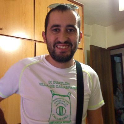 larlibotia1's profile picture. 