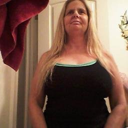 carolkinder4's profile picture. 