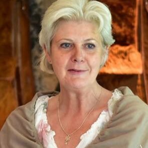 Licensed NLP Trainer, NLP Coach, gecertificeerd Hypnotherapeut, Systemisch Mediator, Reintegratie coach, Coach LifeStyle