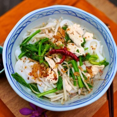 saffronsd's profile picture. Saffron Thai offers delicious, affordable and healthy traditional Thai cuisine by renowned chef, author and television show host Su-Mei Yu.