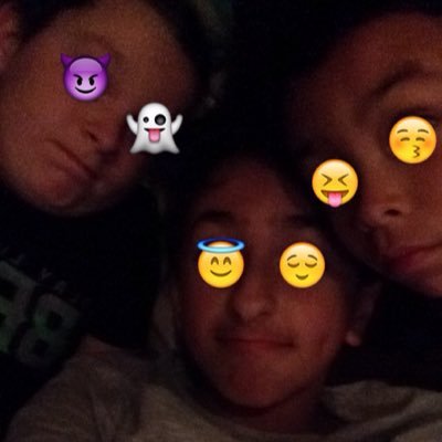 jeeezzus_crazy's profile picture. :-) Smile and the world will smile back