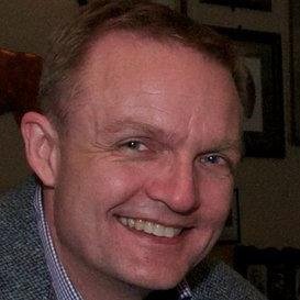 Paediatrician (palliative care) and educator. Loves a good book and a game of golf.