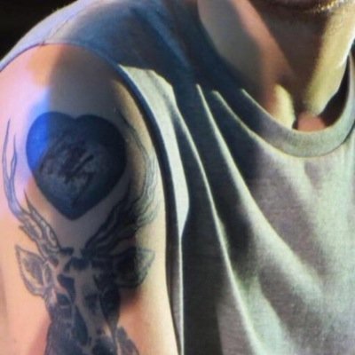 IzakIsIzzy's profile picture. 