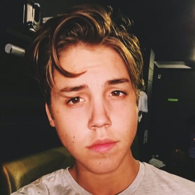 If you're reading this and like @TheMattEspinosa, you should follow this acc -- @UpdatesOnMLEspo. Check it out !