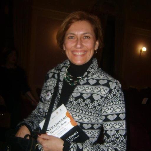 bertelli_nico's profile picture. Una passione per il #Giappone e per il cinema, intrinsecamente #Xfragile, leggo, disegno e faccio #bricolage appena ho un attimo... quasi mai!