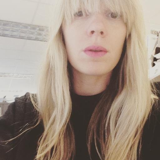 mollyprentiss's profile picture. Writer. Drawer. Friend.