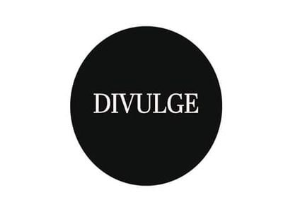 The official twitter page for Divulge magazine owner Tarerus moore