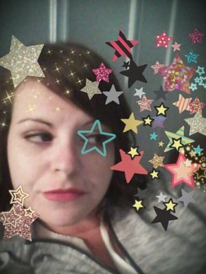 fallenrubies's profile picture. Creativity and laughter