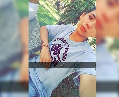 Quando ele precisa se proteger da realidade, ele mergulha em seus próprios pensamentos.
MC Tati MC Biel❤ meus best's