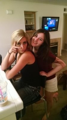 ✌