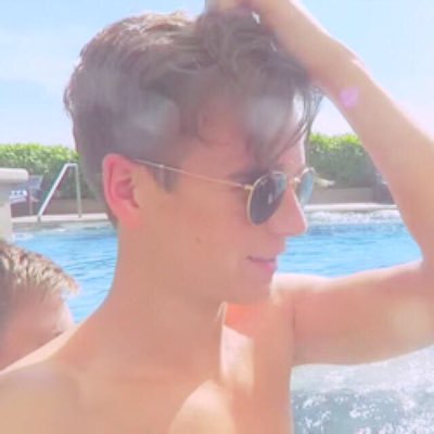 lollysugg's profile picture. @zoellawe