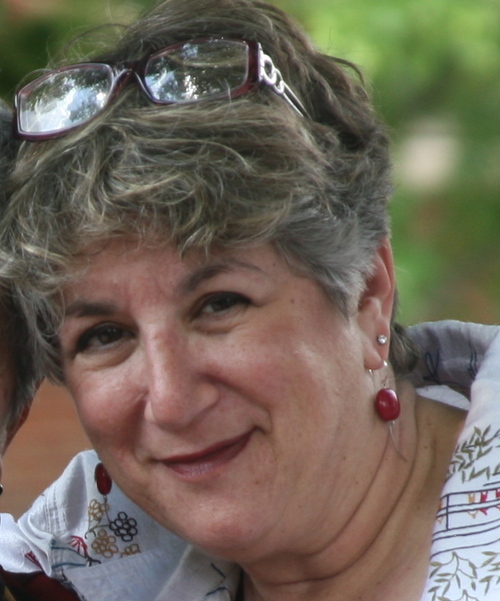 NYC born, Yonkers bred, Jersey girl 4 many yrs. Into the arts, books, travel. Visited all 50 states. Proudly American. Israel is family.