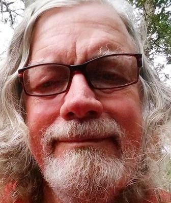 JoyousAbyss's profile picture. Living in heaven. Learning to be human.