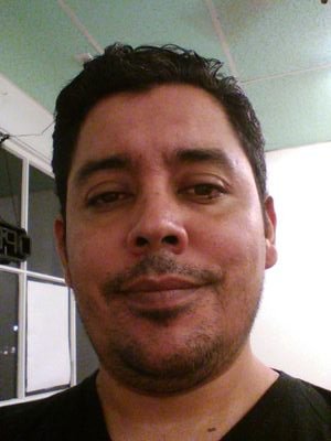 cesarmi49578404's profile picture. 