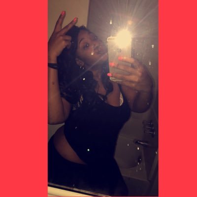 aigner1114's profile picture. add me on snap yay_yay97