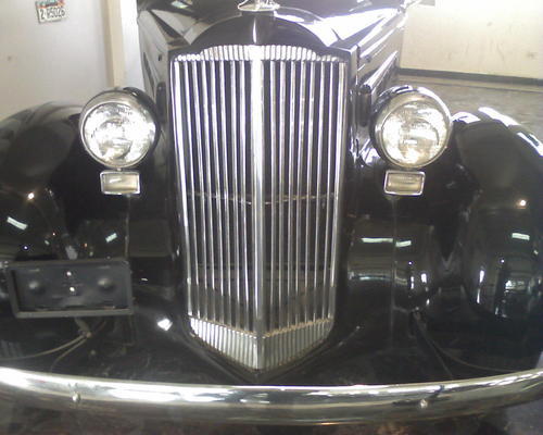 MuseodelAutoyTransportedeMty,A.C.. el horario es de miércoles a domingo de 10:30 a 12 y de 13 a 17 horas el costo es simbólico $ 20 pesos por persona