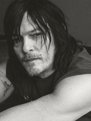If you LOVE Norman Reedus, join us. I'm PROUD to be a Reedus' BITCH! Norman followed us on 01/29/13♥