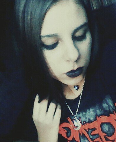 Want to make new friends all over the world(the members of the black parade, killjoys are always welcome)