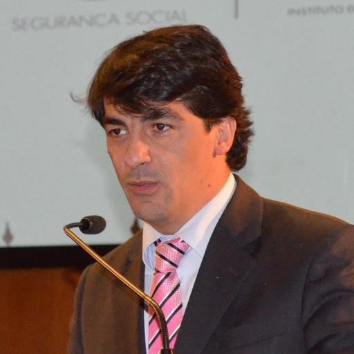 De Guimaraes, Dragão, Advogado. um homem de direita contra as esquerdas que constroem pobrezas.