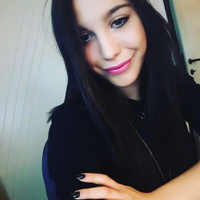Gaia • 1997 • Ravenna
Hairstylist / future makeup artist ❤
《Il viso è una tela dove poter creare un dipinto.》