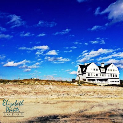 The Elizabeth Pointe Lodge is a 25 room luxury boutique hotel situated along the Atlantic coastline on historic Amelia Island, Florida.