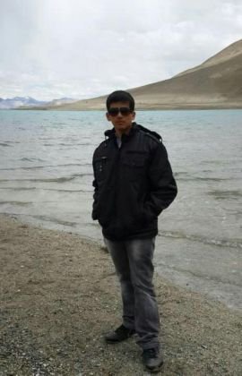 Akksshah's profile picture. 