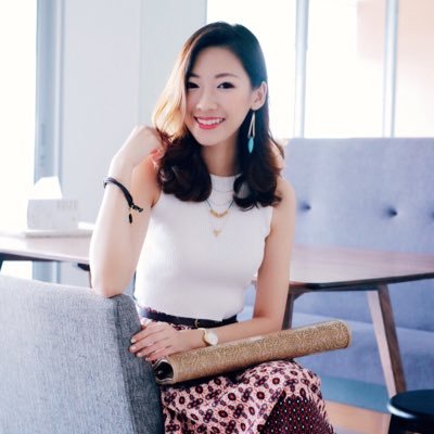 25-year-old Singaporean living in Dubai 🇸🇬🇦🇪Emirates Cabin Crew 💋