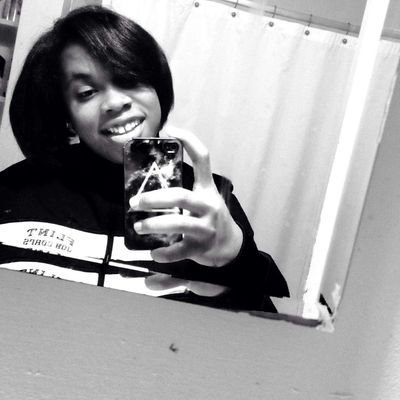 __youloveit's profile picture. Teya & Nunn ❤️