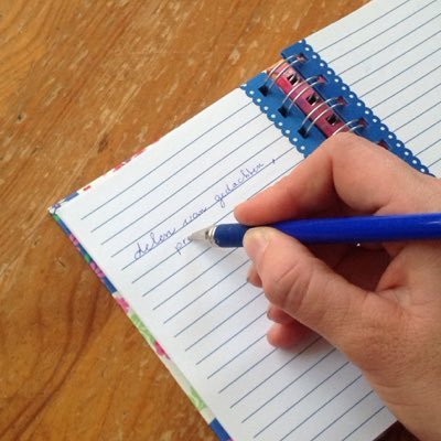 bloglydias's profile picture. | Delen van gedachten, prikkelen met woorden | #blog @lydiascheringa