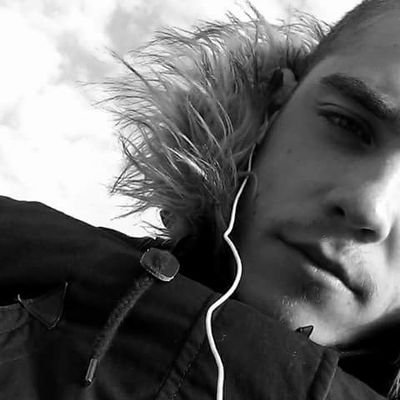 |Vaut mieux être seul que mal accompagné| j'étais l'homme de sa vie