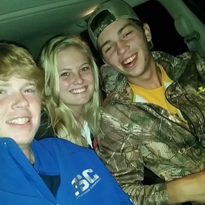 bugzilla35's profile picture. Straught A student snapchat~ christopherdoub