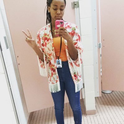 It's Mee❤️ Snapchat: ziibussey Kik: zemiria_bussey Instagram: cornealia_bussey