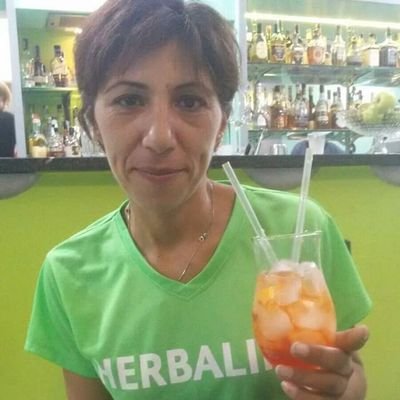 Distributrice indipendente herbalife!!
perdita peso,mantenimento ,aumento massa magra,,,
opportunità di lavoro!!!
contattami !!!