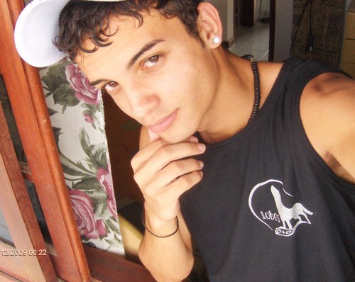 Eu tenho a marca da Promessa :D
  A beleza não é a essência do verdadeiro amor.... ame a todos sem exceção, mas ame de coração....  Deus os abençoe :D