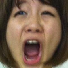 twitterの手軽さで、手軽に笑いましょう。