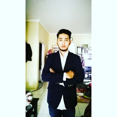 AirlanggaUtara's profile picture. wiwit♡