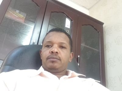 مهندس مدني مقيم بالمملكه العربيه السعوديه اعمل لدي مؤسسة تكامل الجنوب للمقاولات العامه في مدينة نجران جنوب المملكه