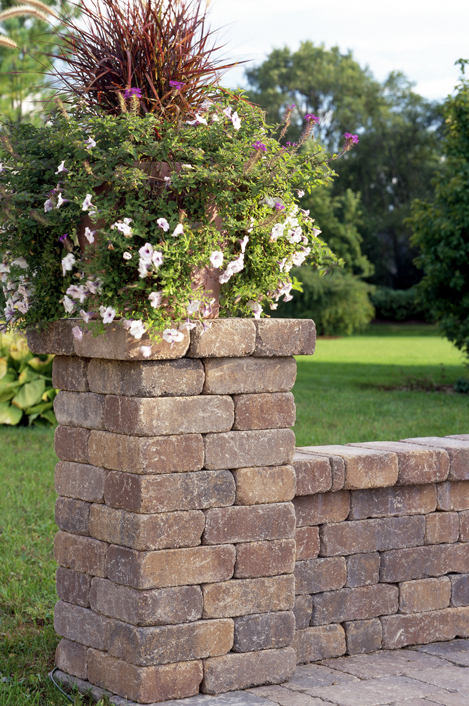 Minnesota supplier of landscape & masonry stone for contractors and do-it-yourself projects.