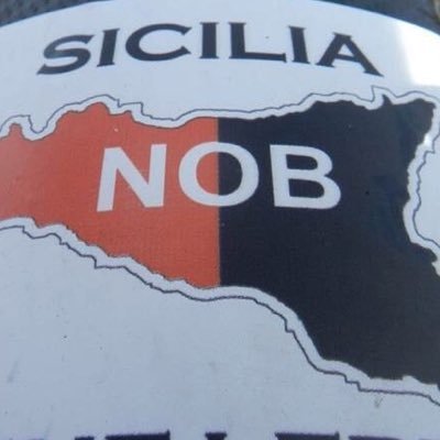 I tifosi del Newell’s in Sicilia / Filial italiana del club Newell's Old Boys 'Sicilia Tiene Lepra'. VAMOS NEWELL’S CARAJOO! Admin: @BullaAntonino @flecha_it
