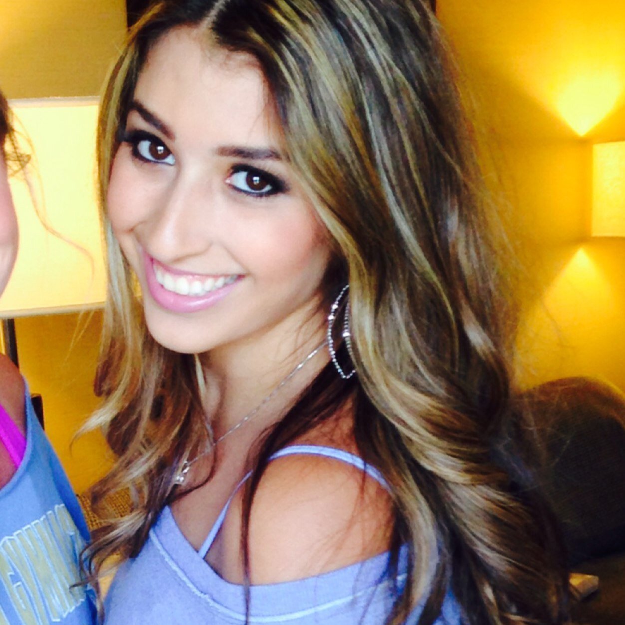 taltalkyx's profile picture. day dreaming, city dancing, book reading, always loving, bruin grr-ing LA girl