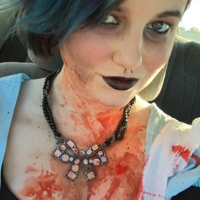 I'm Brooke:) I like xbox, cheeseburgers, and LOTR. ...hi:3