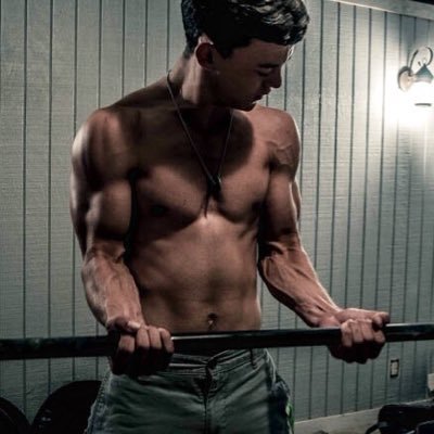 ChrisMacc4's profile picture. 154lb weightlifting state champion