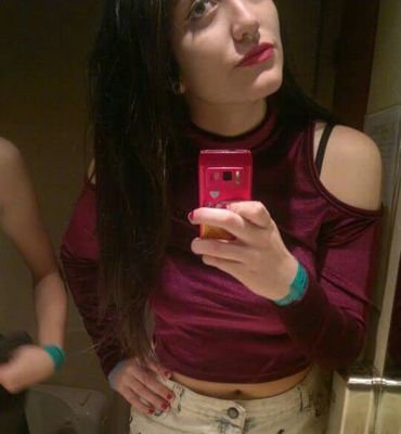 AndreaVerx's profile picture. cuando un loco parece completamente sensato es ya el momento de ponerle la camisa de fuerza 

by: Edgar Allan Poe