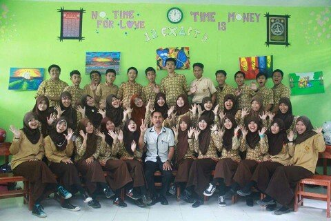 Never give up     Senior High School