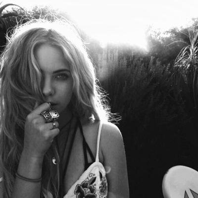 SheneedsHer's profile picture. 