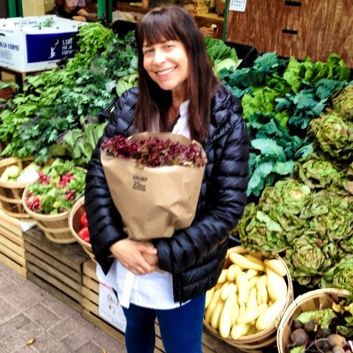 lovethycarrot's profile picture. 