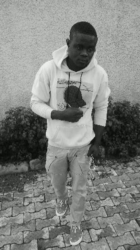 beplain_adeniyi's profile picture. Am bigger then life