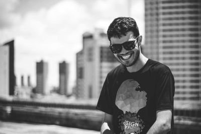 _MarcioEricles's profile picture. Só um Cara que Gosta de Música,Filmes e Outras Coisinhas Da Cultura Pop. E q Vai Ser o Rei Dos Escritores.                        - 'I'm gonna marry her anyway'